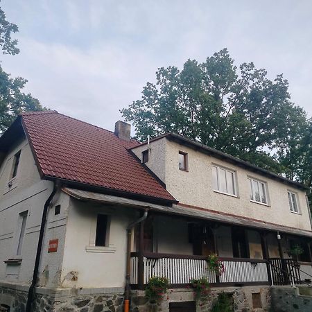 Apartman Mezi Vodami Plana nad Luznici Exterior foto